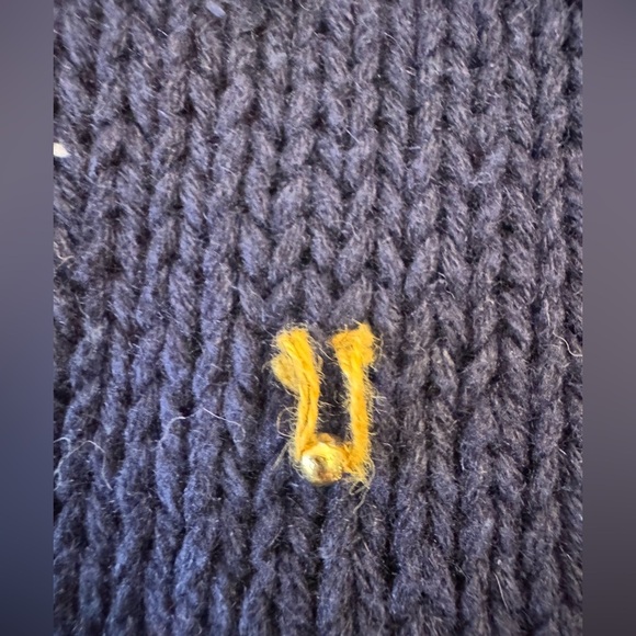 VINTAGE! Colorful Knit Vest with Seasonal Designs - Picture 11 of 14